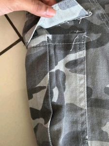 Newme Camouflage Cargo Pants