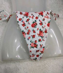 Chic Floral 🖤Bikini Bottom