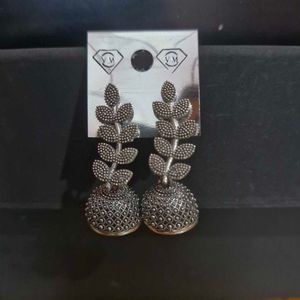 Ethnic Leaf Jhumka Earrings