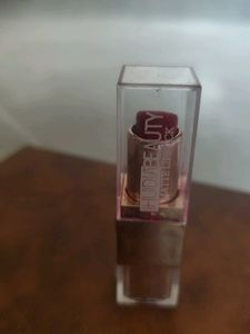 Huda Beauty Matte Lipstick