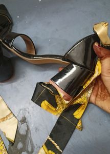 Stylish Black Heels with Scarf Tie