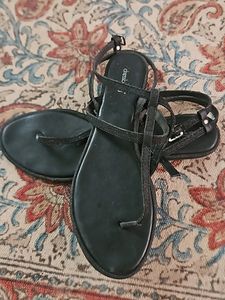 Dressberry Glittery Sandals