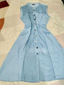 🎀 Blue Denim Button-Up Dress 😍