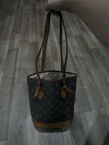 louis vuitton thrifted bag