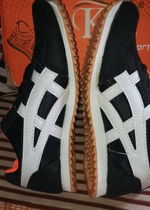 Black & White Running Sneakers