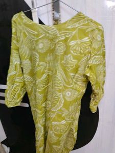 Stylish Green Floral Kurta
