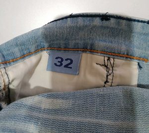 Light Wash Distressed Jeans