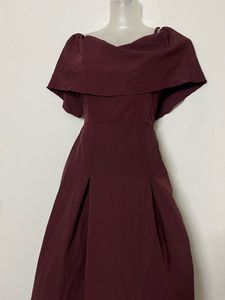 Pintresty long party wear gown
