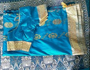 ✨Three Combo Sarees With Blouse