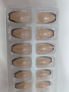 Press-On Nails - Premium French Design