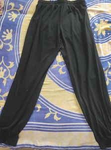 Black jogger pant