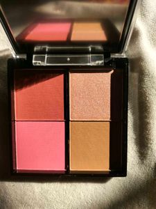 Eyeshadow &amp; Blush Palette