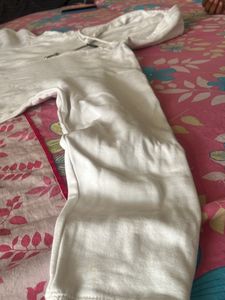 White Hoddie Size L