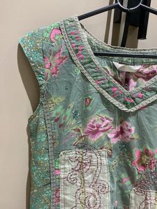 Boho Floral Sleeveless Kurta Top