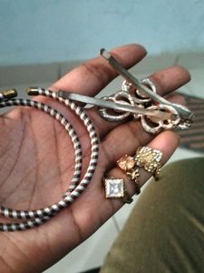Assorted Women's Jewellery Set