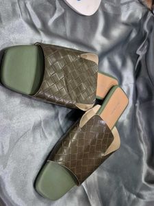 Chic Quilted Slides