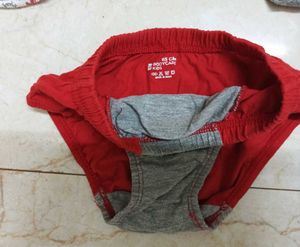 BOY'S CLOTHES BUNDLE