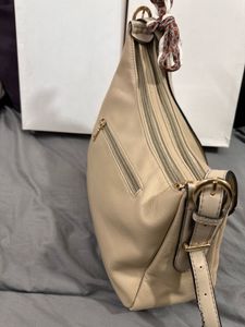 Elegant Beige Shoulder Bag