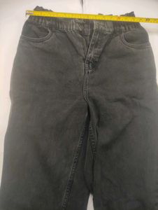 Grey High-Waisted Denim Jeans