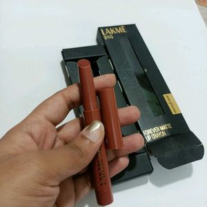 Lakme Forever Matte Lip Crayon