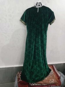 Elegant Green Velvet Kurta Set