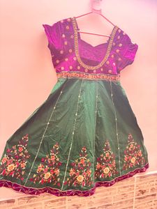 Floral embroidered kurta