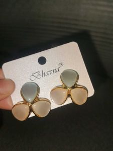 Elegant Drop Earrings with Kundan stones