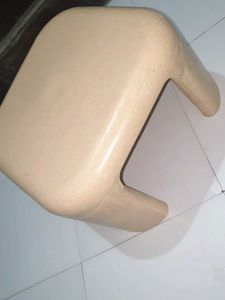 Durable Beige Plastic pata