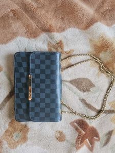 Chic Checkerboard Chain Shoulder Bag