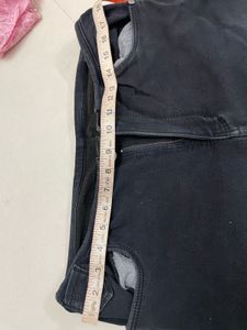 Women’s Narrow Fit Black Jeans
