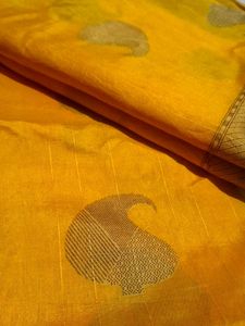 Vibrant Yellow Silk Saree with Paisley Motif