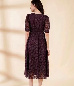 Elegant Lace Midi Dress