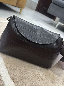 Elegant Croco Leather Bag