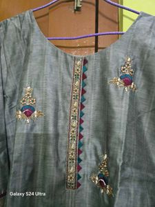 Elegant Grey Embroidered Kurta
