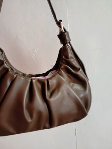 Women's Baguette Pleated Handbag