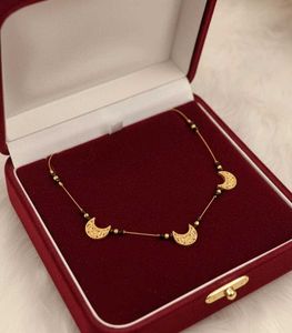 Elegant Crescent Moon Necklace