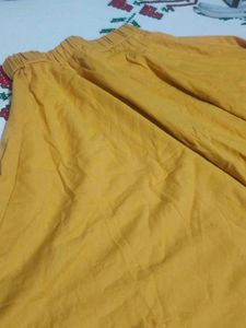 Stylish Yellow skater Mini Skirt
