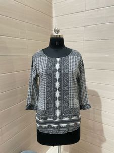 STEET ONE Stylish Printed Tunic Top