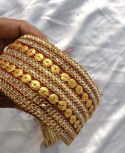 Lace/ Border
