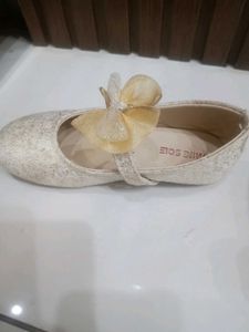 Cute Gold Bow Baby Shoes - 32 size