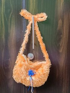 Cute Fluffy Faux Fur Sling Bag🎀