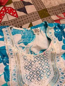 Beautiful Floral Print Kurta