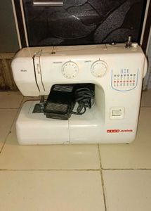 USHA Janome Sewing Machine