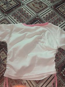 (free delivery)Cute crop tee Graphic T