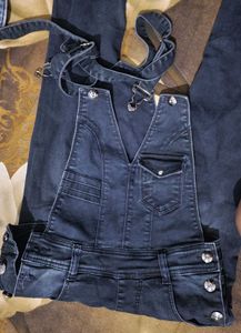 Distressed Dark Wash Dungree Jeans