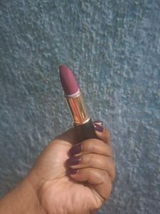 Oriflame GG Iconic Matte Lipstick SPF 15