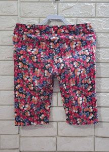 Hot Options floral capris/shorts