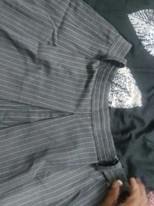 grey dividend skirt