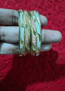 Set of Elegant Tricolor Bangles