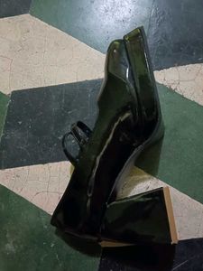 Mary Jane Chunky Platform High Heels Closed To